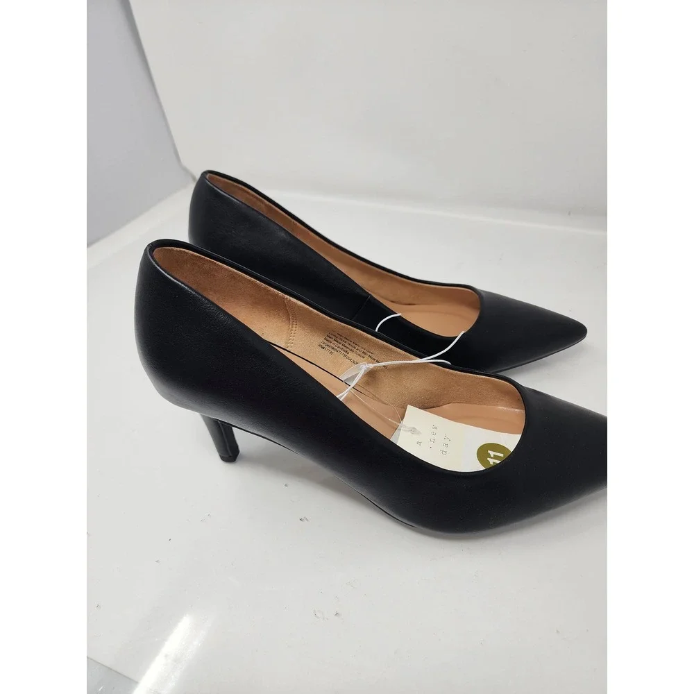 A New Day Womens Pumps Black Faux Leather Memory Foam Casual Size 11